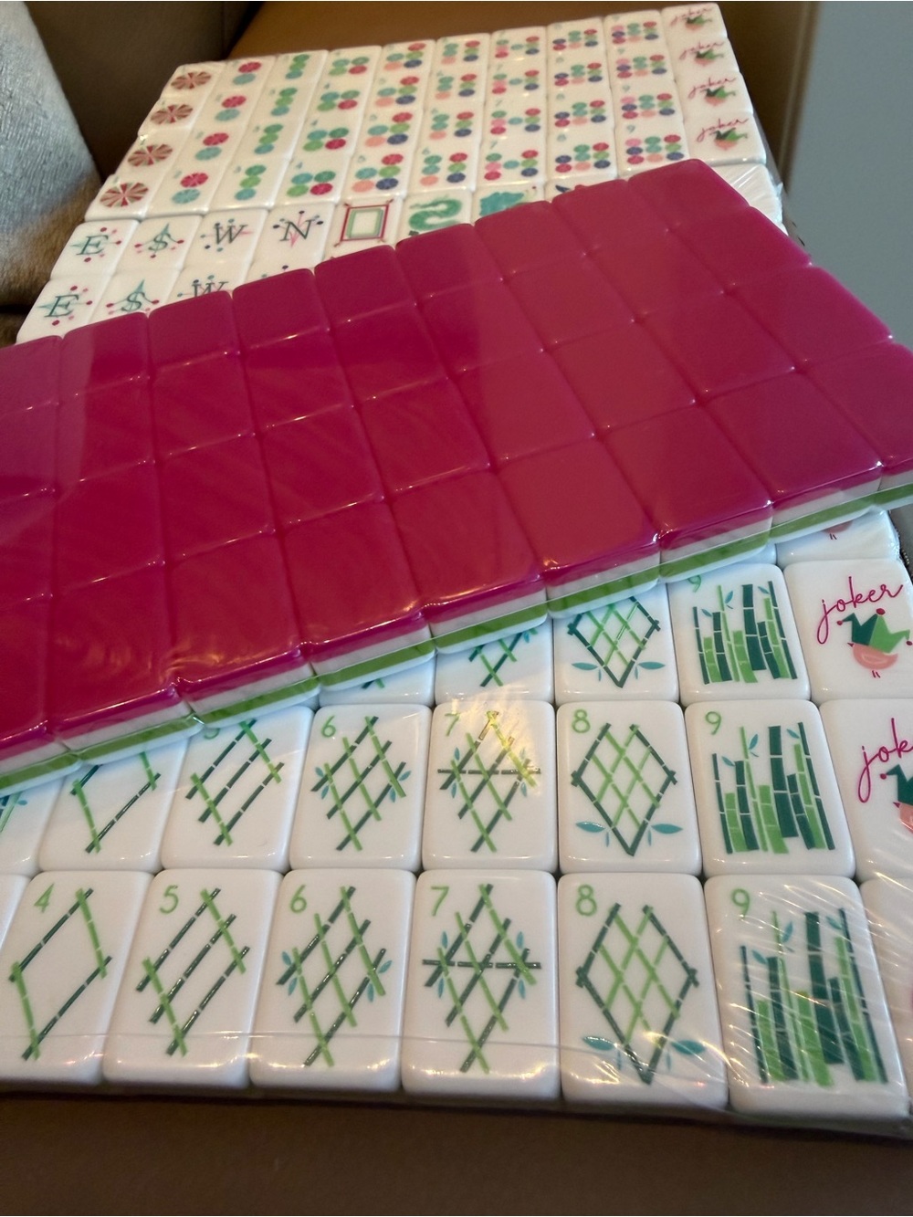 Mahjong Tile Set with Bright Pink Tray